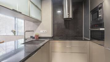 Fridge, microwave, oven, dishwasher