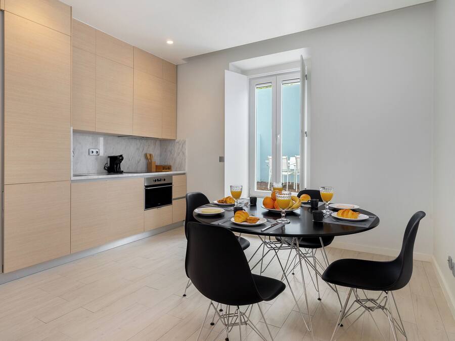 Apartment (BeatoHUB 0RCD) | Private kitchenette | Fridge, microwave, oven, dishwasher