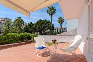 Camera doppia, terrazzo, vista mare | Terrazza/patio