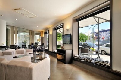 RV호텔스 아베니다