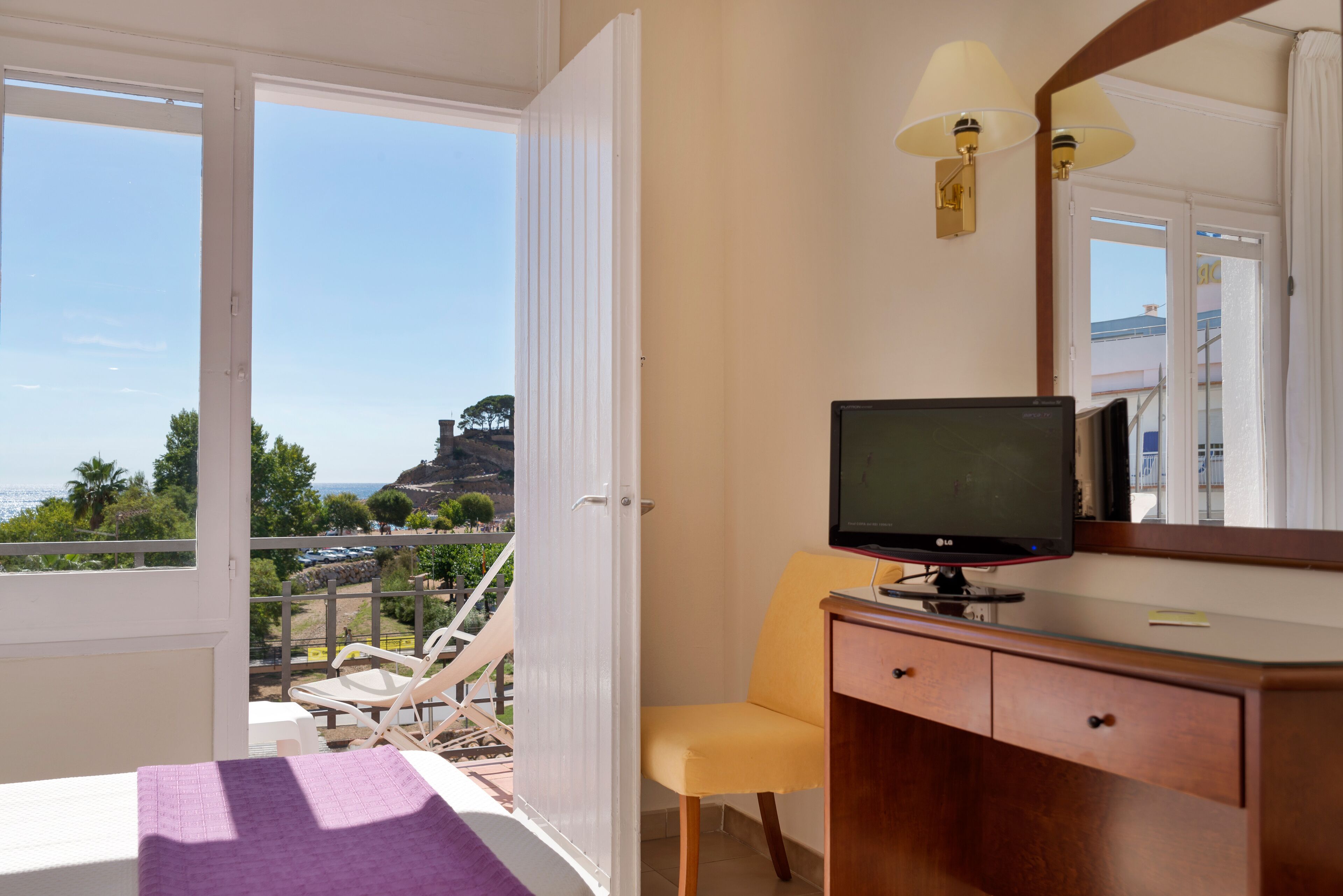 Photo - RVHotels Avenida