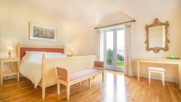 4 chambres, fer et planche Ă repasser, Wi-Fi, draps fournis