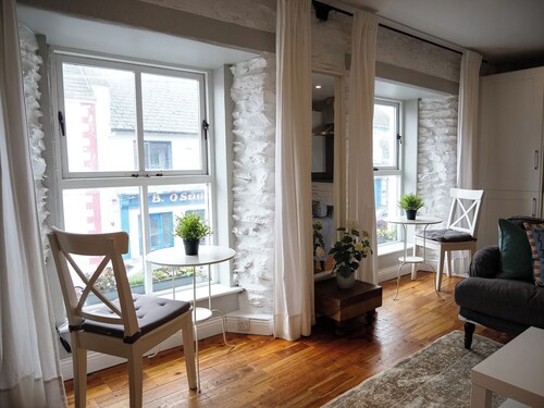 Apartment 2 on John Street