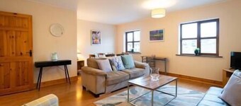 Central Stay - Dingle