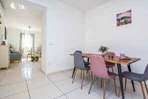 In-room dining - Villa Dika Nin (Nin)