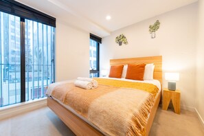 1 bedroom, WiFi, bed sheets - Sky Stars Essential Reserve (Auckland)