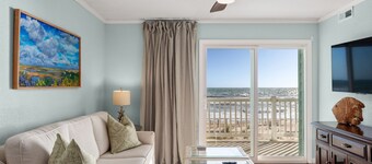 Pup-Friendly! Direct Oceanfront! Shorely Goodness: PierView 105 Oceanfront Condo