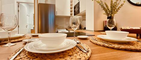 Fridge, microwave, coffee/tea maker, electric kettle