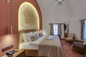 Premium Room | Free minibar items, individually decorated, desk, laptop workspace - Silk Road Museum Hotel (Tokat)