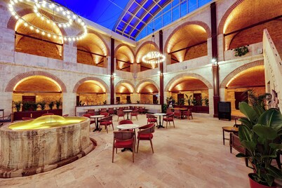 Silk Road Museum Hotel
