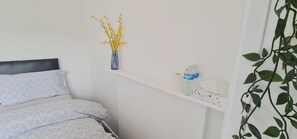 1 soverom, strykejern/-brett, wi-fi og sengetøy