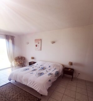 1 chambre, fer et planche Ă repasser, Wi-Fi, literie fournie