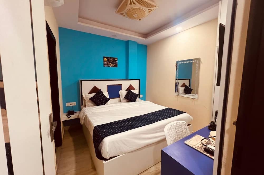 Hotel Metro View Adarsh Nagar Metro