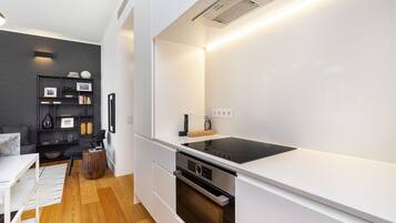 Cardiff 3B | Private kitchenette | Electric kettle