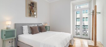 Brand new luxury apartment riverside