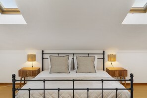 Meja, seterika/papan seterika, Wi-fi percuma