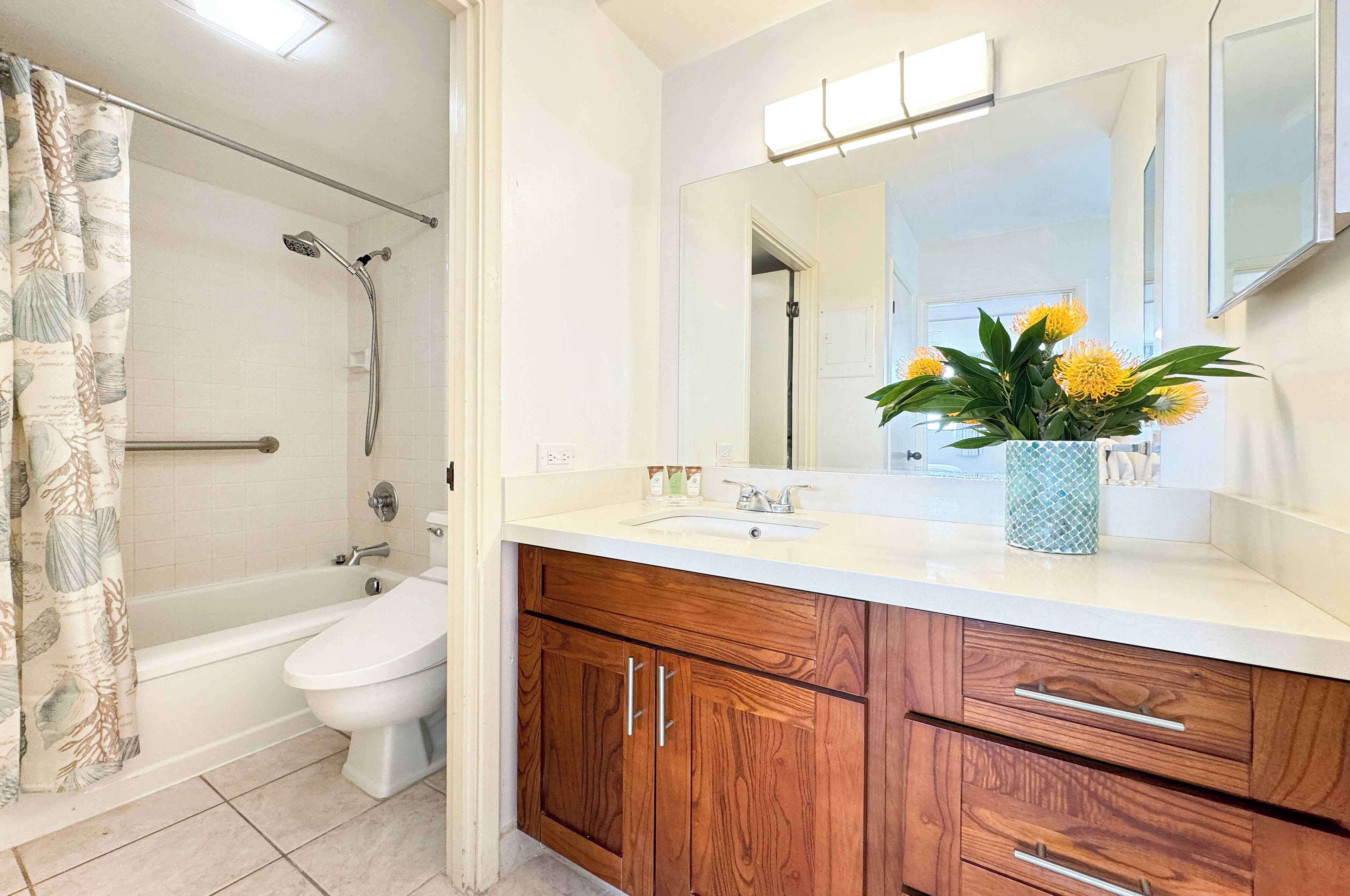 Hair dryer, bidet, towels