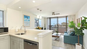 Interior - Great Partial Ocean View! Full Kitchen, Free Parking, Pool! Heart of Waikiki! (Honolulu)