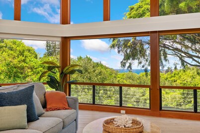 Pau Hana Hale - Private Mini-Resort with Pool