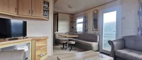 Chalet | Living area | Fireplace