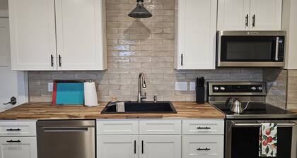 Walking Distance to the St. Croix River & Downtown