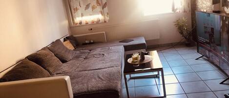 Leilighet | Oppholdsområde | TV