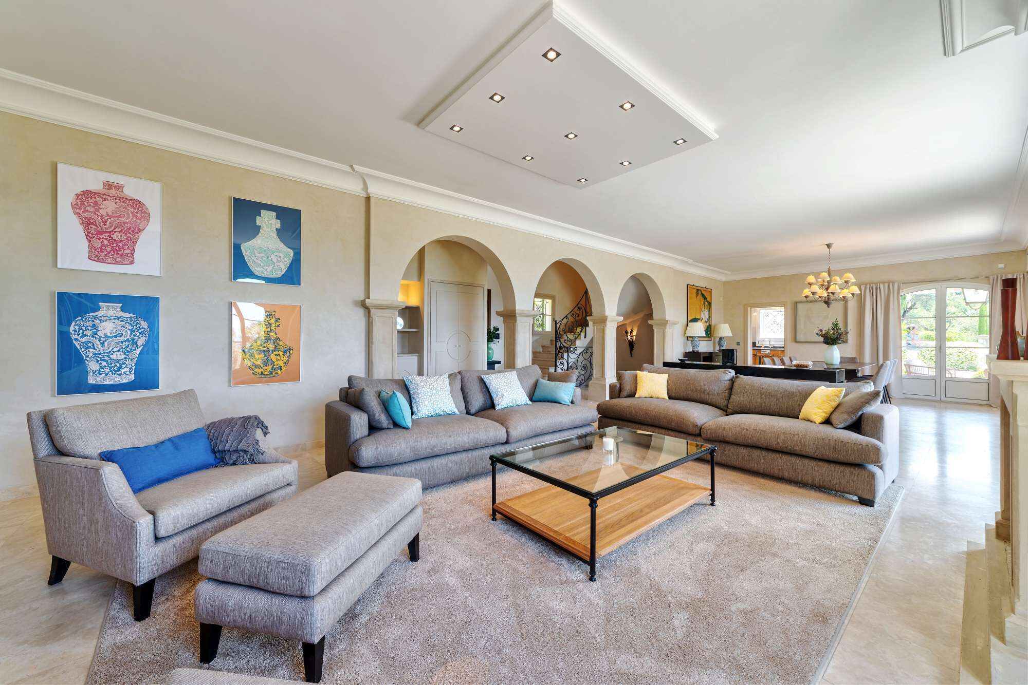 Télévision, cheminée