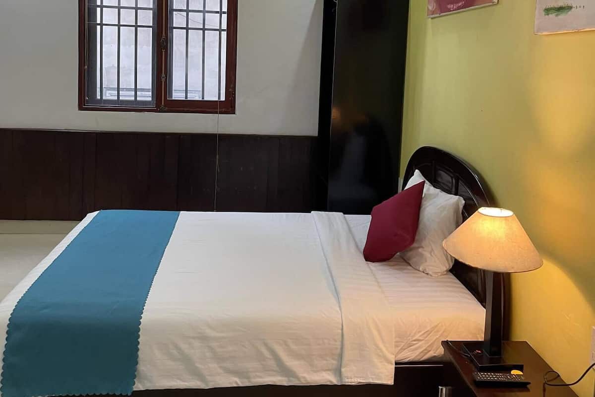 โต๊ะทำง  าน, พื้นที่ทำงานแบบใช้แล็ปท็อป, ห้องเก็บเสียง, Wi-Fi ฟรี
