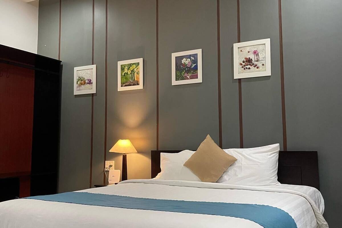 โต๊ะทำงาน, พื้นที่ทำงานแบบใช้แล็ปท็อป, ห้อ งเก็บเสียง, Wi-Fi ฟรี