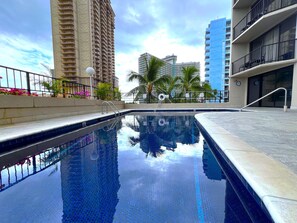 Pool - Ideal Location: Walk to Waikiki and Ala Moana from Your Stylish Stay! (Honolulu)