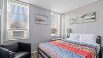 2 bedrooms, WiFi, bed sheets