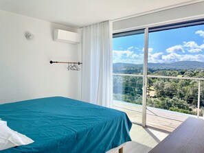 4 Schlafzimmer, Bügeleisen/Bügelbrett, Bettwäsche