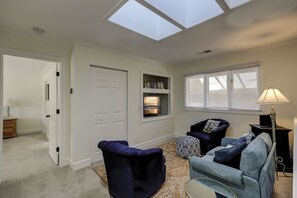 Smart TV - 30 Windjammer - Take in the Back Nine Views of Harbour Town Golf Links (Hilton Head Island)
