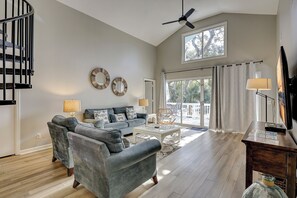 Smart TV - 78 Dune Lane - 2nd Row Ocean Home in NFB with Backyard Entertainment! (Hilton Head Island)