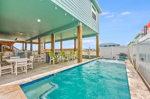 Pool - Exquisite Beach Retreat You Won't Want To Miss! Pet-Friendly (Port Aransas)