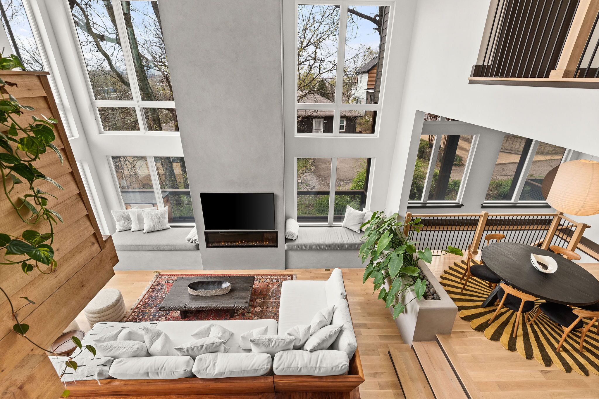 Smart TV, fireplace, table tennis, books