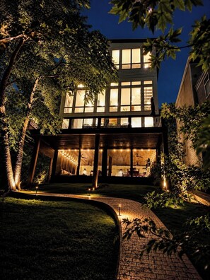 Exterior - The Songwriter's Mansion | Rooftop Spa & Skyline Views (Nashville)