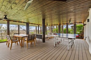 Outdoor dining - Rooftop Pool, Close to Downtown - Create, Play Recharge (Nashville)