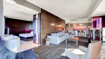 Panoramic Apartment | 1 bedroom, in-room safe, blackout drapes, soundproofing