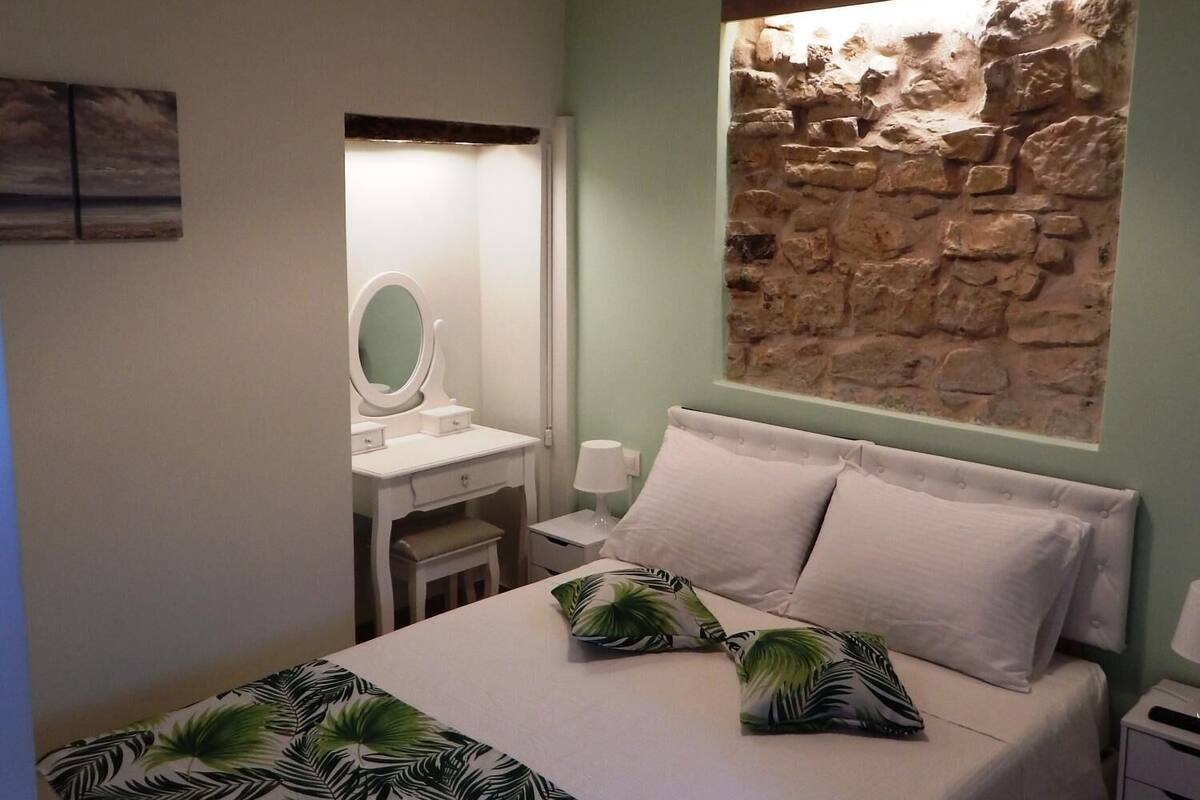 Studio | 3 bedrooms