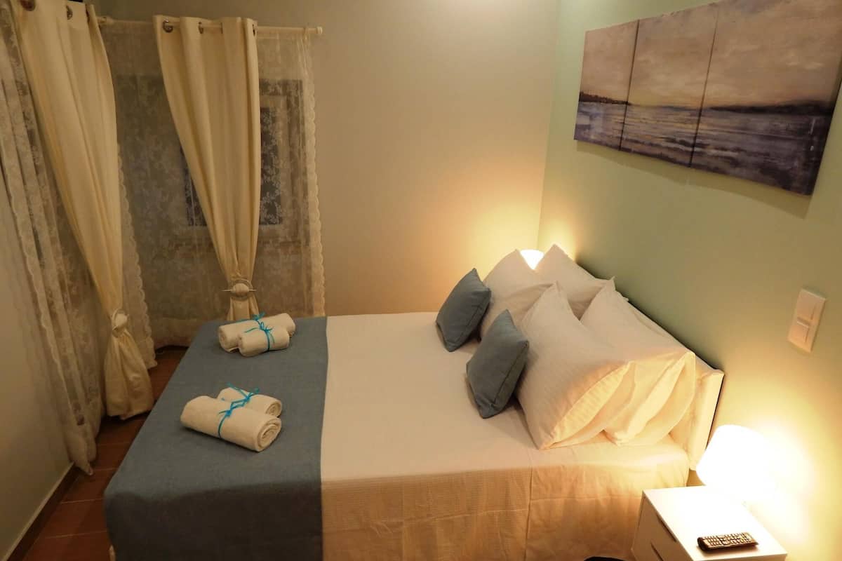 Studio | 3 bedrooms