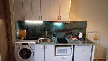 Studio | Private kitchenette