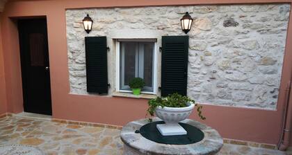 Sole Apartments - Near Corfu Port