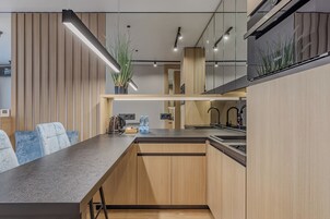 尊荣开间 | 私人厨房 | 冰箱、微波炉、烤箱、炉灶