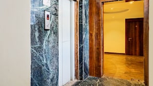 Lobby - Collection O Hotel Nanashree Grand (Pune)