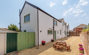 Exterior - Coach House Annexe (Sandown)