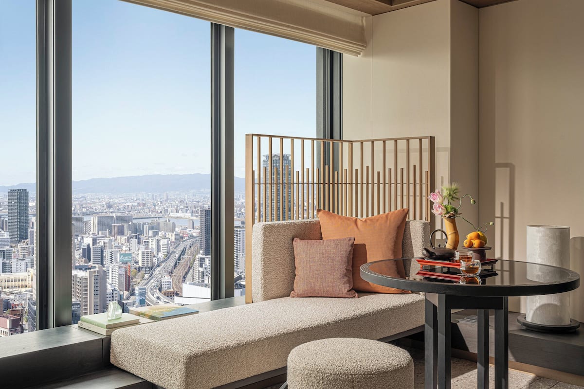 Premium bedding, down duvets, pillow-top beds, minibar