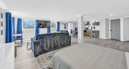 Cliffside Suite #3 - Seacliff Beach Suites