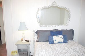 4 bedrooms, WiFi, bed sheets