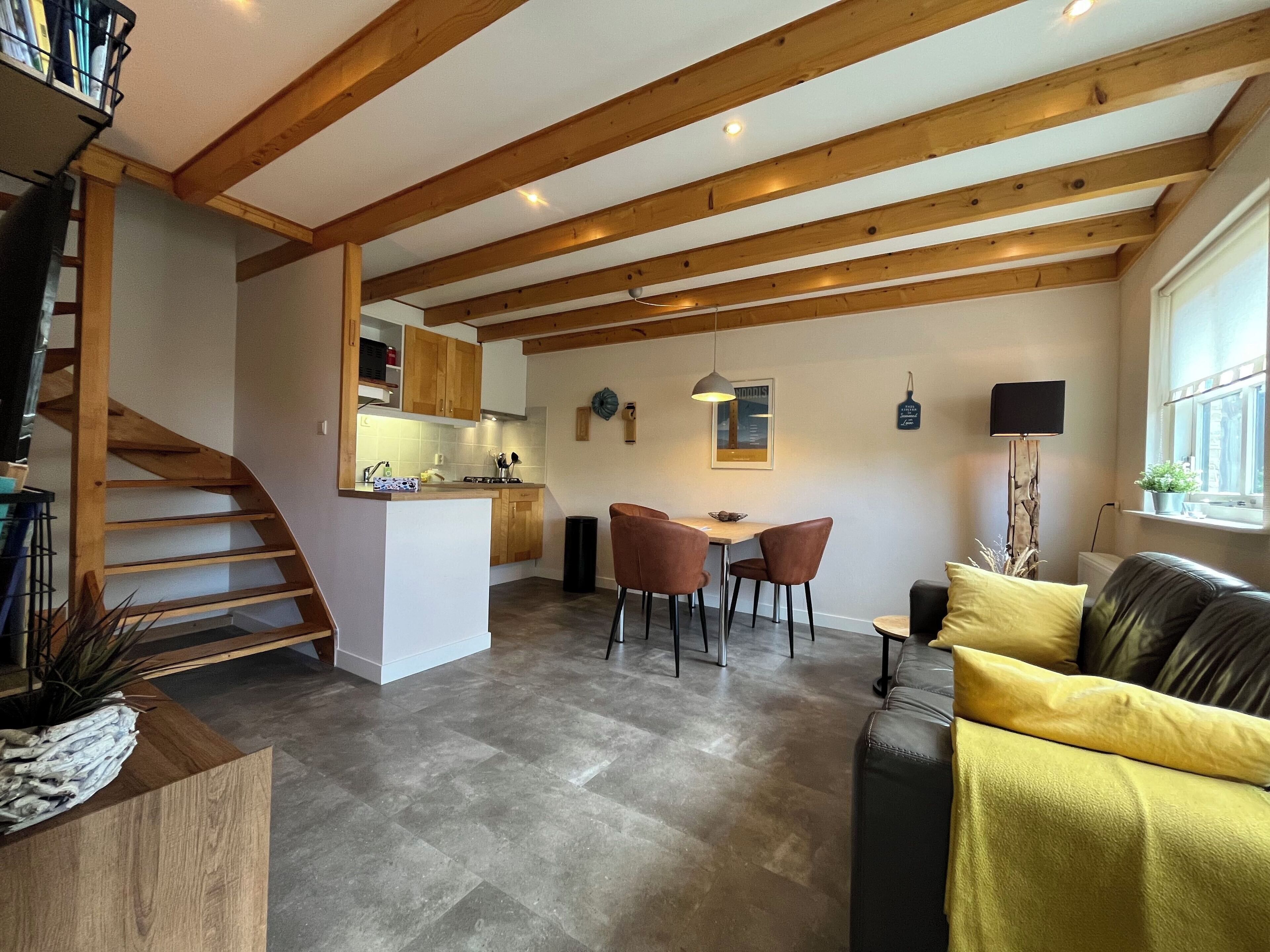 Smart TV, books, stereo, printers